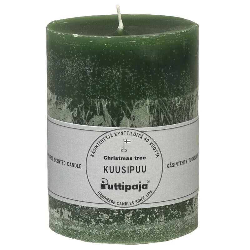 Puttipaja Läpivärjätty Tuoksukynttilä 10 Cm Kuusipuu 1 Puttipaja Läpivärjätty Tuoksukynttilä 10 Cm Kuusipuu