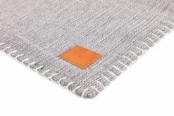 Fanni K Tikki Kaitaliina 35x140 Cm Tummanharmaa 8 Fanni K Tikki Kaitaliina 35x140 Cm Tummanharmaa -Yleinen Kotikauppa 334165 a 04