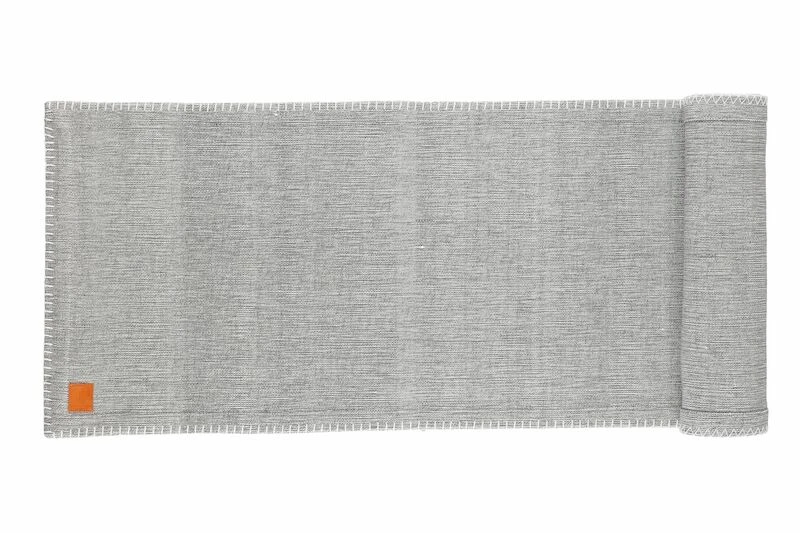 Fanni K Tikki Kaitaliina 35x140 Cm Tummanharmaa 6 Fanni K Tikki Kaitaliina 35x140 Cm Tummanharmaa - Image 6