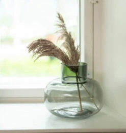 Fanni K Ilma Maljakko Harmaa 16cm -Yleinen Kotikauppa Fanni K Ilma vaasi harmaa 16cm miljoo 3