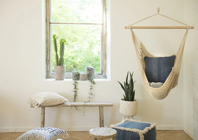 Fanni K Riipputuoli Kudottu Luonnonvalkoinen 4 Fanni K Riipputuoli Kudottu Luonnonvalkoinen - Image 4