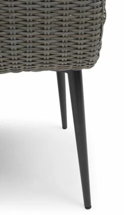 Hillerstorp Valletta Tuoli 8 Hillerstorp Valletta Tuoli -Yleinen Kotikauppa Hillerstorp valletta tuoli lahikuva jalasta