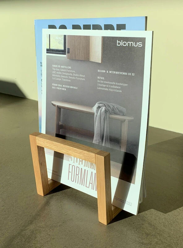 Hübsch Market Lehtiteline Seinälle, 17x27 Cm Tammi 1 Hübsch Market Lehtiteline Seinälle, 17x27 Cm Tammi