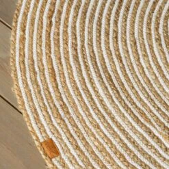 Kieppi Pyöreä Matto Ø90 Cm Luonnonväri/valkoinen 5 Kieppi Pyöreä Matto Ø90 Cm Luonnonväri/valkoinen -Yleinen Kotikauppa Kieppi pyorea matto valk luonnonvari miljoossa web 7