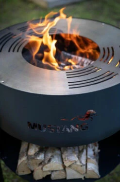 Mustang Malibu Ulkogrilli 116x97x90 Cm Musta 8 Mustang Malibu Ulkogrilli 116x97x90 Cm Musta -Yleinen Kotikauppa Mustang Malibu ulkogrilli 116x97x90cm musta miljoo