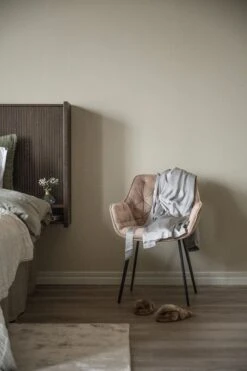 Rowico Gilroy Tuoli Samettiverhoilu Beige/musta