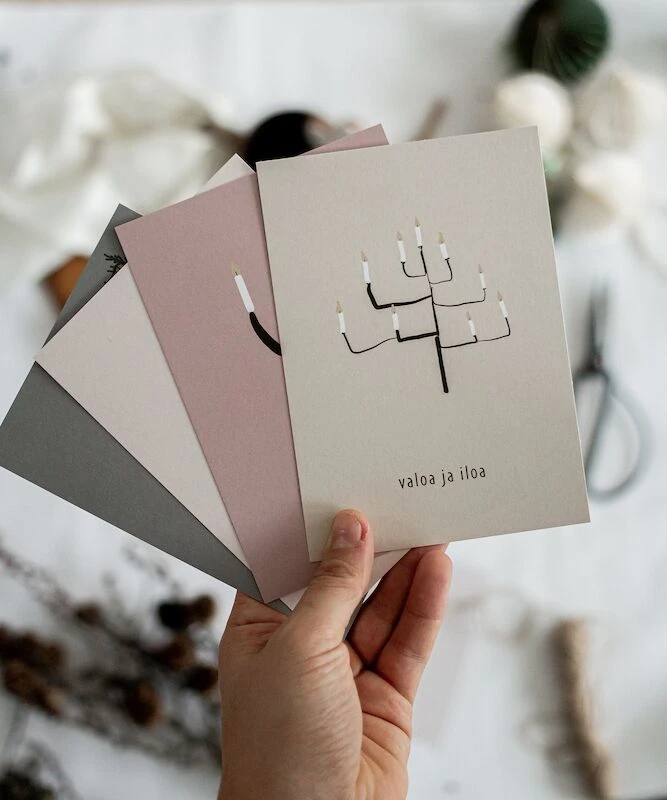 Xeraliving HUONEKUUSI Joulukortti 10,5x14,8 Cm 1 Xeraliving HUONEKUUSI Joulukortti 10,5x14,8 Cm