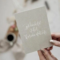 Xeraliving KORVAAMATON Postikortti 10,5x14,8 Cm 8 Xeraliving KORVAAMATON Postikortti 10,5x14,8 Cm -Yleinen Kotikauppa Xeraliving KORVAAMATON postikortti 1