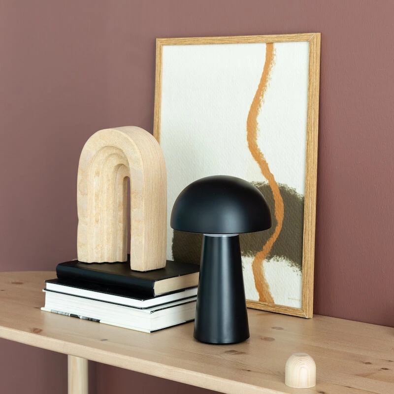 Trio Lennon Ladattava LED Pöytävalaisin Sisä- Ja Ulkokäyttöön Musta 1 Trio Lennon Ladattava LED Pöytävalaisin Sisä- Ja Ulkokäyttöön Musta