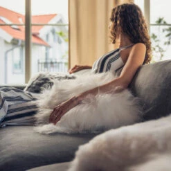 Cuero Design Wild Lampaantaljatyyny Musta