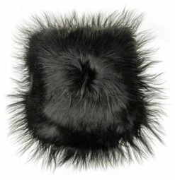 Cuero Design Wild Lampaantaljatyyny Musta -Yleinen Kotikauppa cuero wild black 200913 cuero dsc08833