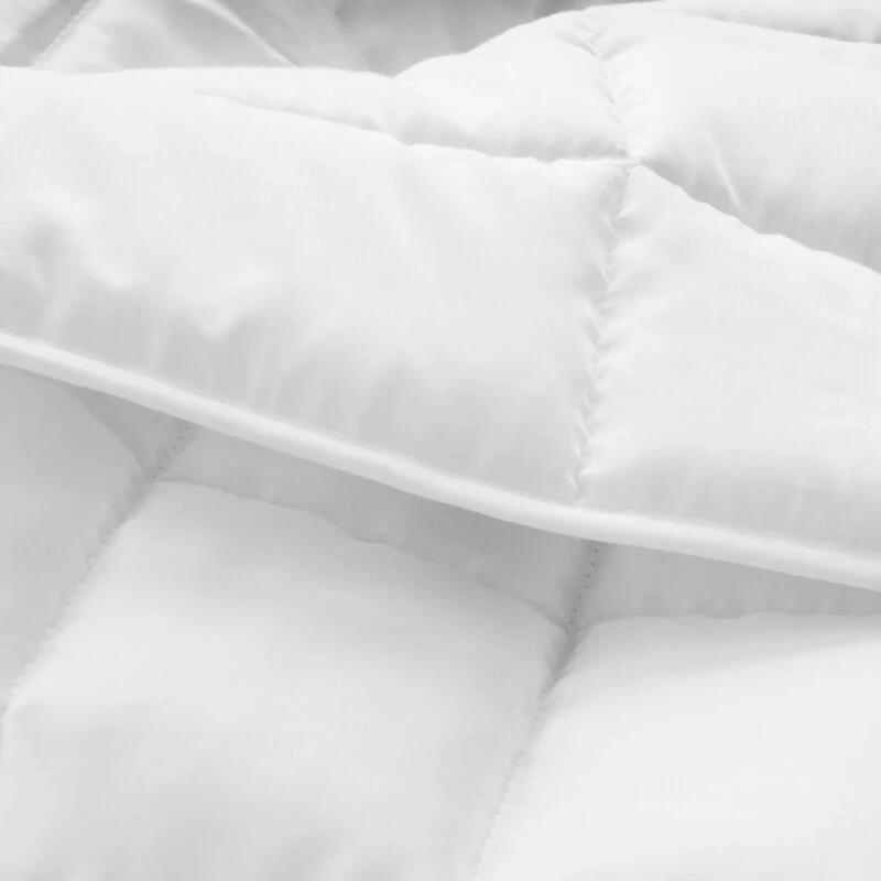 Familon Hotel Style Lux Light-peitto 150x200 Cm 600 G Kerma 1 Familon Hotel Style Lux Light-peitto 150x200 Cm 600 G Kerma