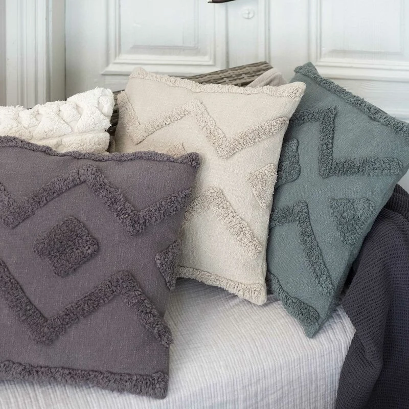 Fanni K Haru Koristetyyny 50x50 Cm Hiekka 1 Fanni K Haru Koristetyyny 50x50 Cm Hiekka