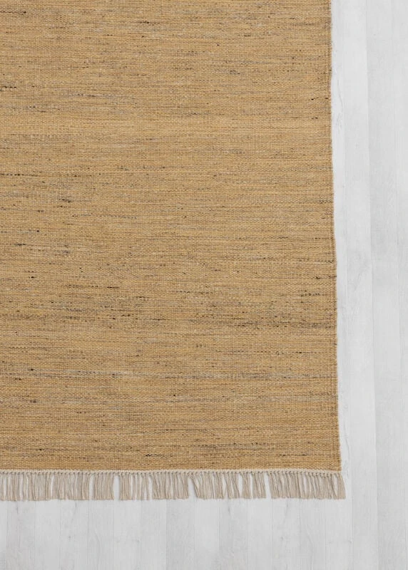 Fanni K Naava Matto 200x290 Cm Voinkeltainen 1 Fanni K Naava Matto 200x290 Cm Voinkeltainen