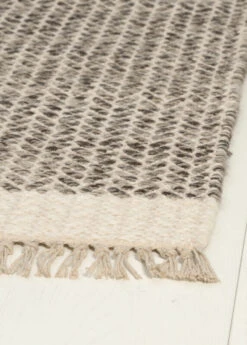 Fanni K Oras Matto 140x200 Cm Harmaa -Yleinen Kotikauppa fannik oras matto harmaa1