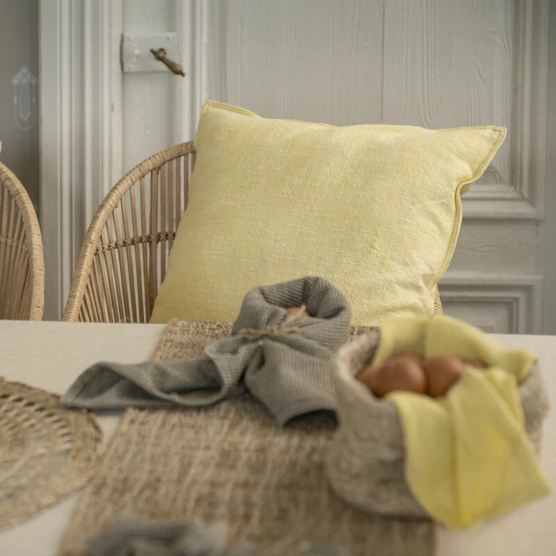 Fanni K Porvoo Tyyny 50x50 Cm Voinkeltainen 6 Fanni K Porvoo Tyyny 50x50 Cm Voinkeltainen - Image 6