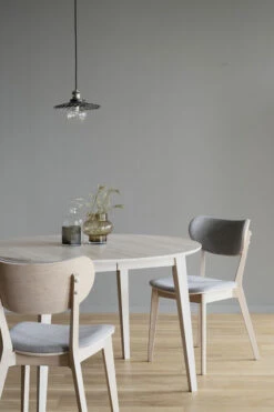 Rowico Filippa-Kato Pyöreä 4-hengenruokailuryhmä Valkoöljytty Tammi/valkolakattu 10 Rowico Filippa-Kato Pyöreä 4-hengenruokailuryhmä Valkoöljytty Tammi/valkolakattu -Yleinen Kotikauppa filippa kato4 pyorea valkoljtammi valkvharmaa10