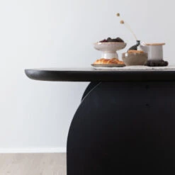 Hermanni-Stockholm 4-hengen Ruokailuryhmä Hiili/musta 11 Hermanni-Stockholm 4-hengen Ruokailuryhmä Hiili/musta -Yleinen Kotikauppa hermanni stockholm 4 hengen ruokailuryhma hiili web 15