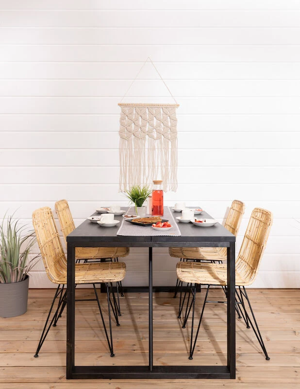 Honka-Pyry 4-hengen Ruokailuryhmä Musta-luonnonväri 2 Honka-Pyry 4-hengen Ruokailuryhmä Musta-luonnonväri - Image 2