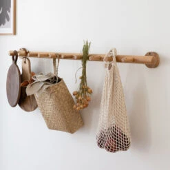 Hübsch Folk Tanko Vaatenaulakko 10-koukulla Tammi 8 Hübsch Folk Tanko Vaatenaulakko 10-koukulla Tammi -Yleinen Kotikauppa hubsch folk tanko vaatenaulakko 10 koukulla web 7