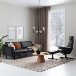 House Nordic Horta Terrakotta Vaasi Musta 9 House Nordic Horta Terrakotta Vaasi Musta -Yleinen Kotikauppa kaiho 3 istuttava sohva musta web 5 1