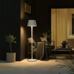 Konstsmide Pomezia Ladattava Lattiavalaisin Sisä-/ulkokäyttöön Valkoinen 11 Konstsmide Pomezia Ladattava Lattiavalaisin Sisä-/ulkokäyttöön Valkoinen -Yleinen Kotikauppa konstsmide pomezia ladattava lattiavalaisin valkoinen