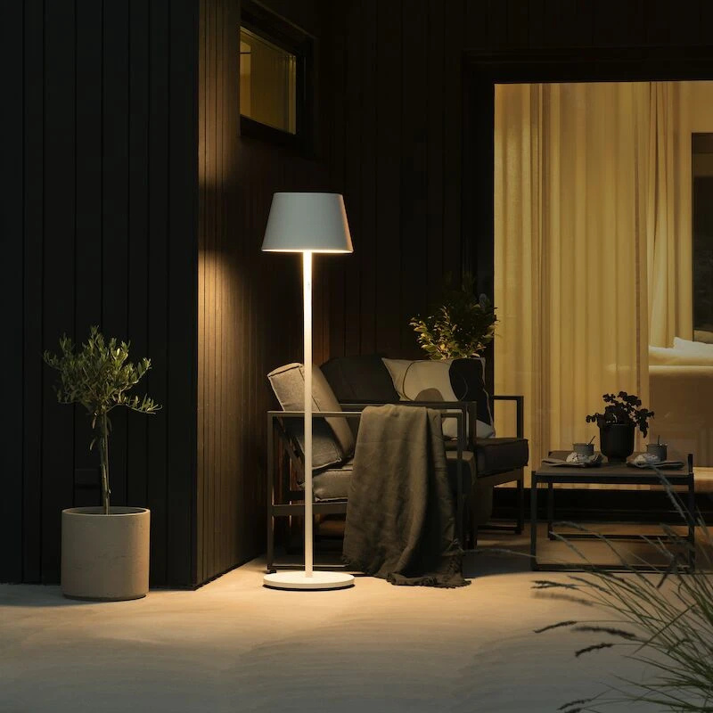 Konstsmide Pomezia Ladattava Lattiavalaisin Sisä-/ulkokäyttöön Valkoinen 6 Konstsmide Pomezia Ladattava Lattiavalaisin Sisä-/ulkokäyttöön Valkoinen - Image 6