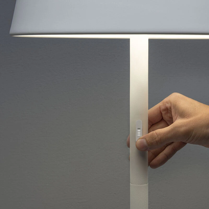 Konstsmide Pomezia Ladattava Lattiavalaisin Sisä-/ulkokäyttöön Valkoinen 4 Konstsmide Pomezia Ladattava Lattiavalaisin Sisä-/ulkokäyttöön Valkoinen - Image 4