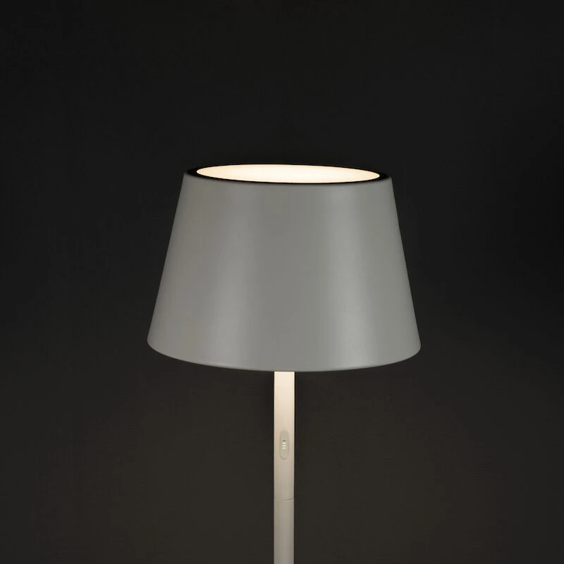 Konstsmide Pomezia Ladattava Lattiavalaisin Sisä-/ulkokäyttöön Valkoinen 1 Konstsmide Pomezia Ladattava Lattiavalaisin Sisä-/ulkokäyttöön Valkoinen