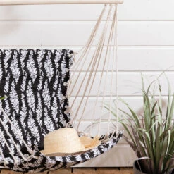 Lehti Riippuistuin Musta/valkoinen -Yleinen Kotikauppa lehti riippuistuin web 10