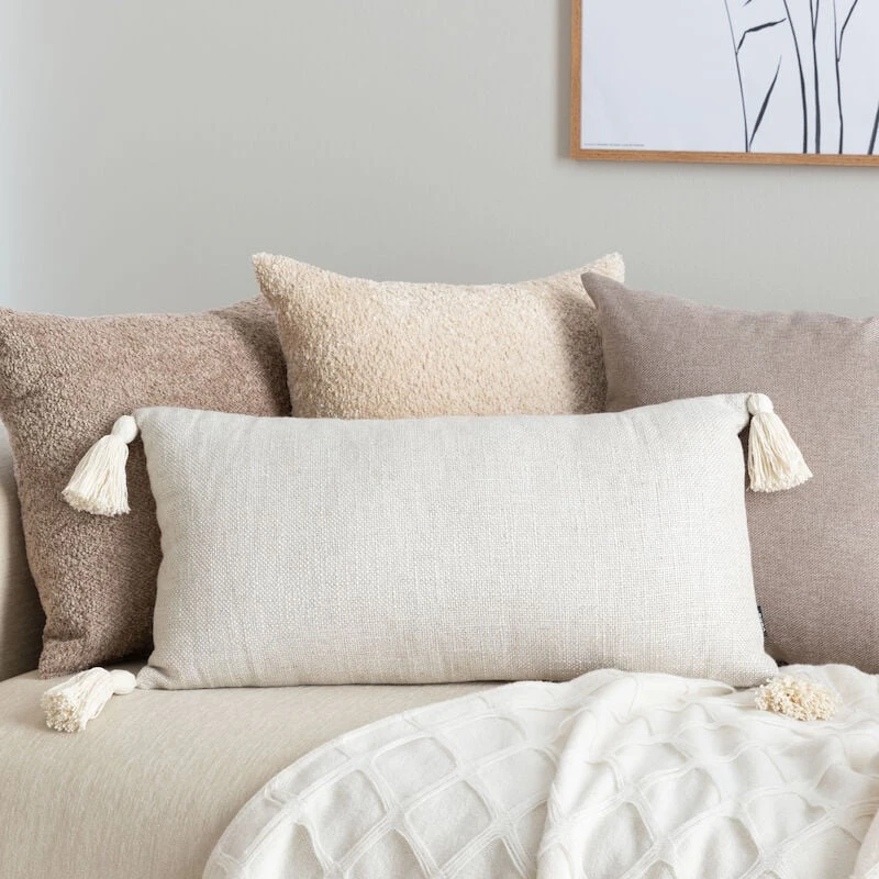 Line Koristetyyny Tupsuilla 30x60 Cm Vaalea Hiekka 2 Line Koristetyyny Tupsuilla 30x60 Cm Vaalea Hiekka - Image 2