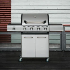 Mustang Louisville 4+1 Rosteri Kaasugrilli -Yleinen Kotikauppa mustang louisville 4 1 kaasugrilli