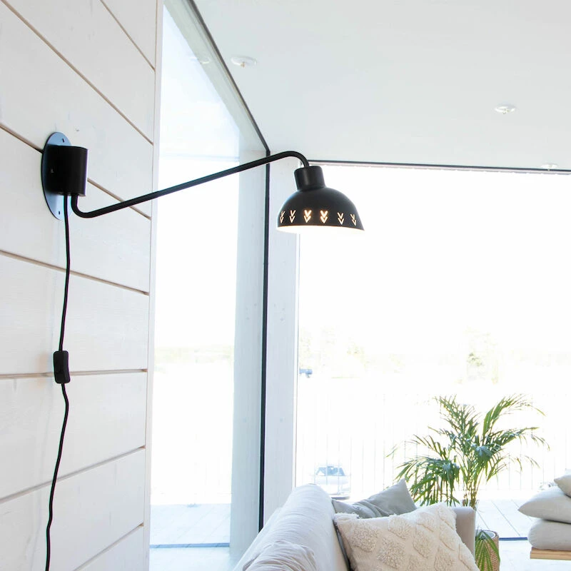 Sessak Vilja Seinävalaisin Musta 2 Sessak Vilja Seinävalaisin Musta - Image 2