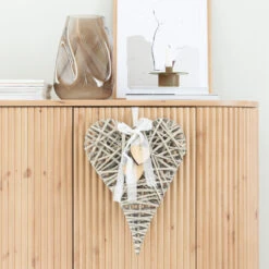 Bloomingville Lasimaljakko Ruskea 11 Bloomingville Lasimaljakko Ruskea -Yleinen Kotikauppa sydan pajukranssi 40cm harmaa web 4