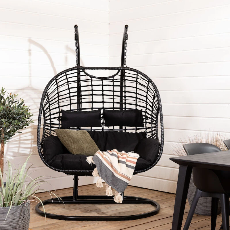 Tie Kahden Istuttava Riipputuoli Jalustalla Musta, Musta Pehmuste 3 Tie Kahden Istuttava Riipputuoli Jalustalla Musta, Musta Pehmuste - Image 3